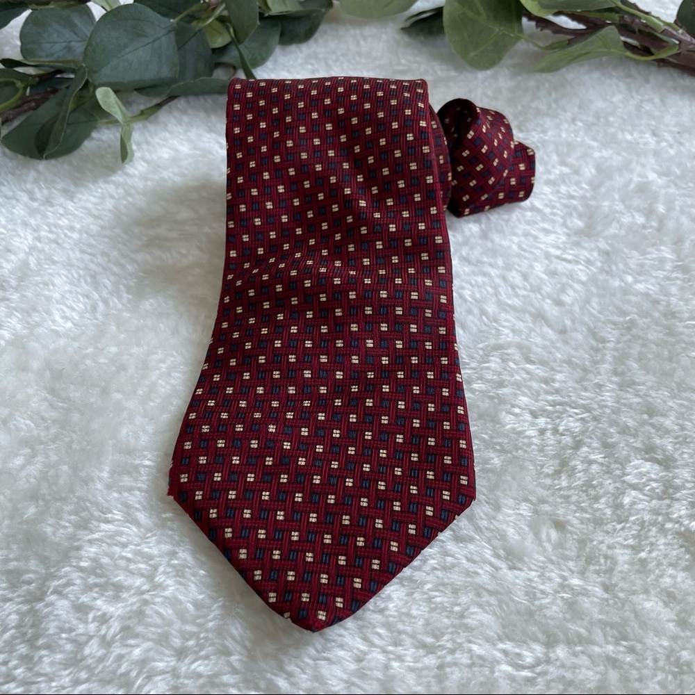 Nautica Wine Square Weave Print Textured Silk Tie